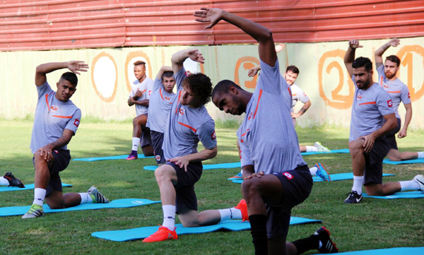 Adanasporda Karabükspor maçı hazırlıkları sürüyor 