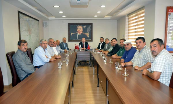 ASKİ Genel Müdürü Pekar, muhtarlarla bir araya geldi