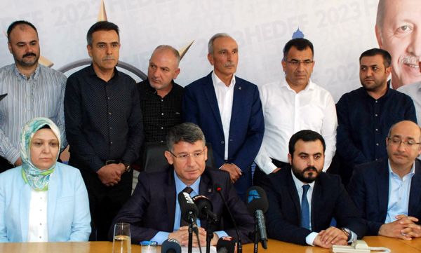 Fikret Yeni, ''Paralar nereye harcanıyor''