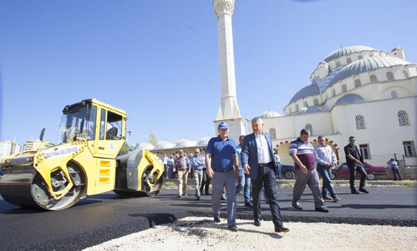 Kış gelemeden asfalt çalışmalarına hız verildi