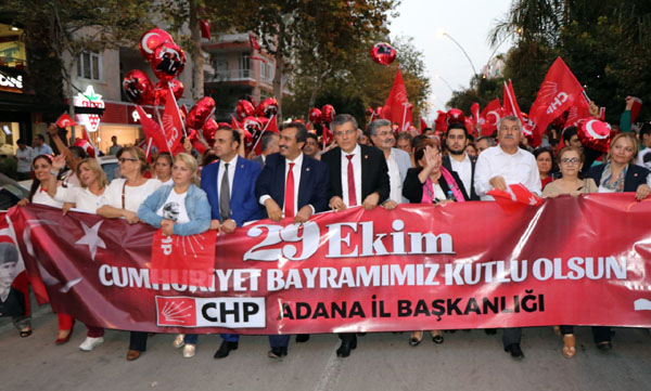 CHP’den coşkulu Cumhuriyet kutlamaları