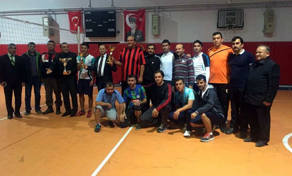 Tufanbeyli'de ''Voleybol Turnuvası'' 