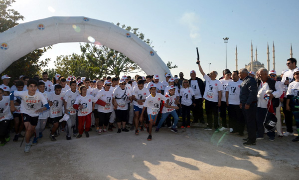 Cumhuriyet ve Atatürk’ü Anma Halk Koşusu’nda herkes şampiyon!