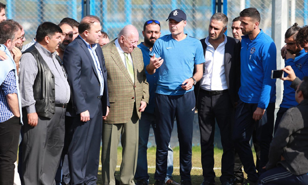 Efsanelerden ziyaret