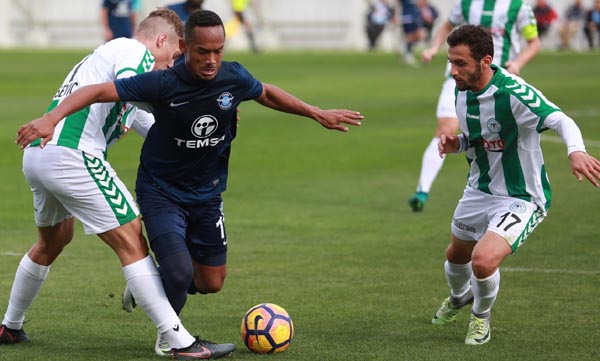 Adana Demirspor, hazırlık maçında berabere kaldı