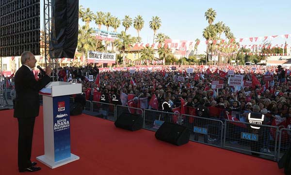 Kılıçdaroğlu, Adana'da halka hitap etti