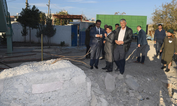 Fırtına'nın yıktığı cami onarılıyor