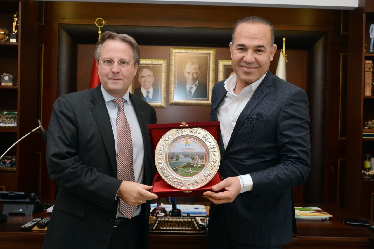 Sözlü, ''Terörle mücadelede Türkiye'nin yanında olunmalı''