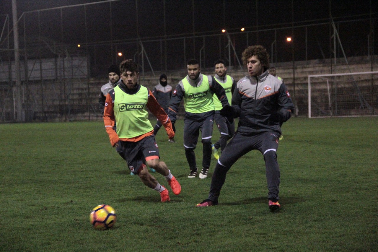 Kaplan maç saatini bekliyor