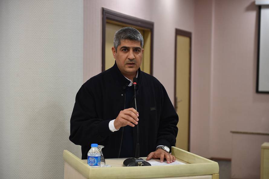 Çetinkaya: ''Güney Seyhan sefalet içinde''