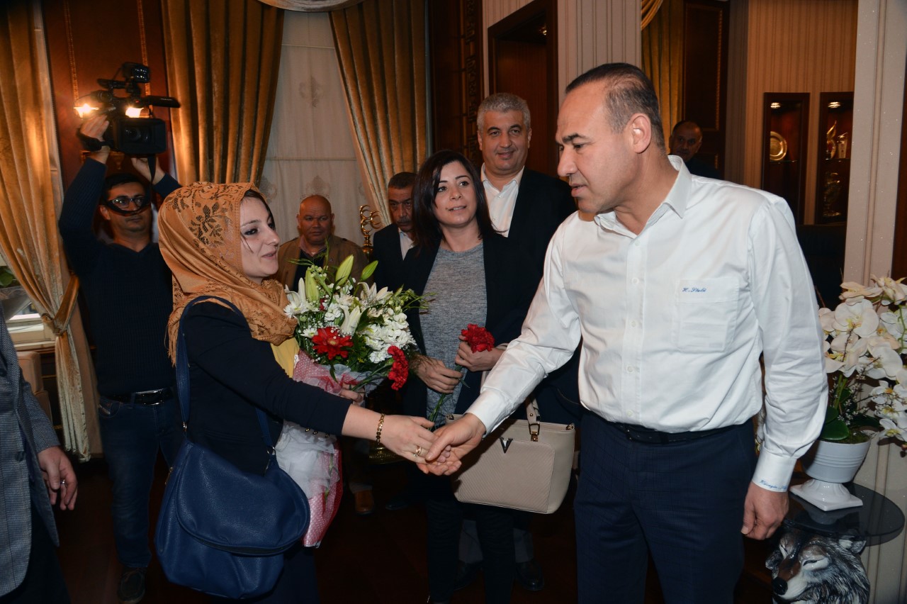 Sözlü’den kadın muhtarlara çiçekli kutlama