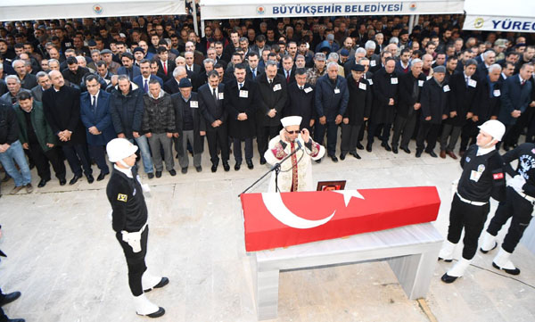 Şehitler son yolculuğuna uğurlandı