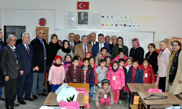 ‘Sevgi Yolu Projesi’ öğrencileri sevindiriyor
