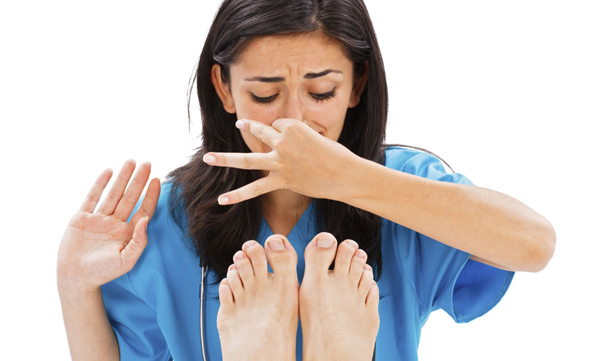 Ayak kokusuna karşı çay ve sirke