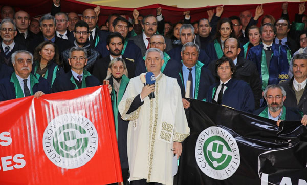 Çukurova Üniversitesi Senatosu'ndan ''Teröre Hayır'' Mesajı