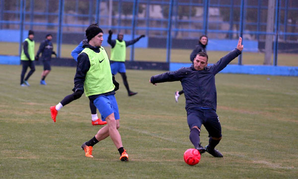 Şimşek ara vermedi