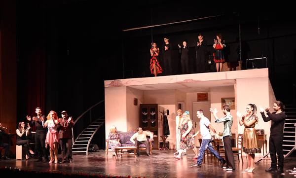 Toros Canavarı Kıbrıs’ta sahnelendi