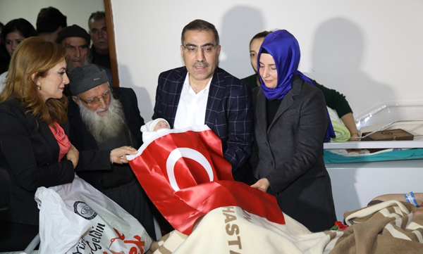 Yeni Yılda eski ve yeni kuşaklar bir araya geldi