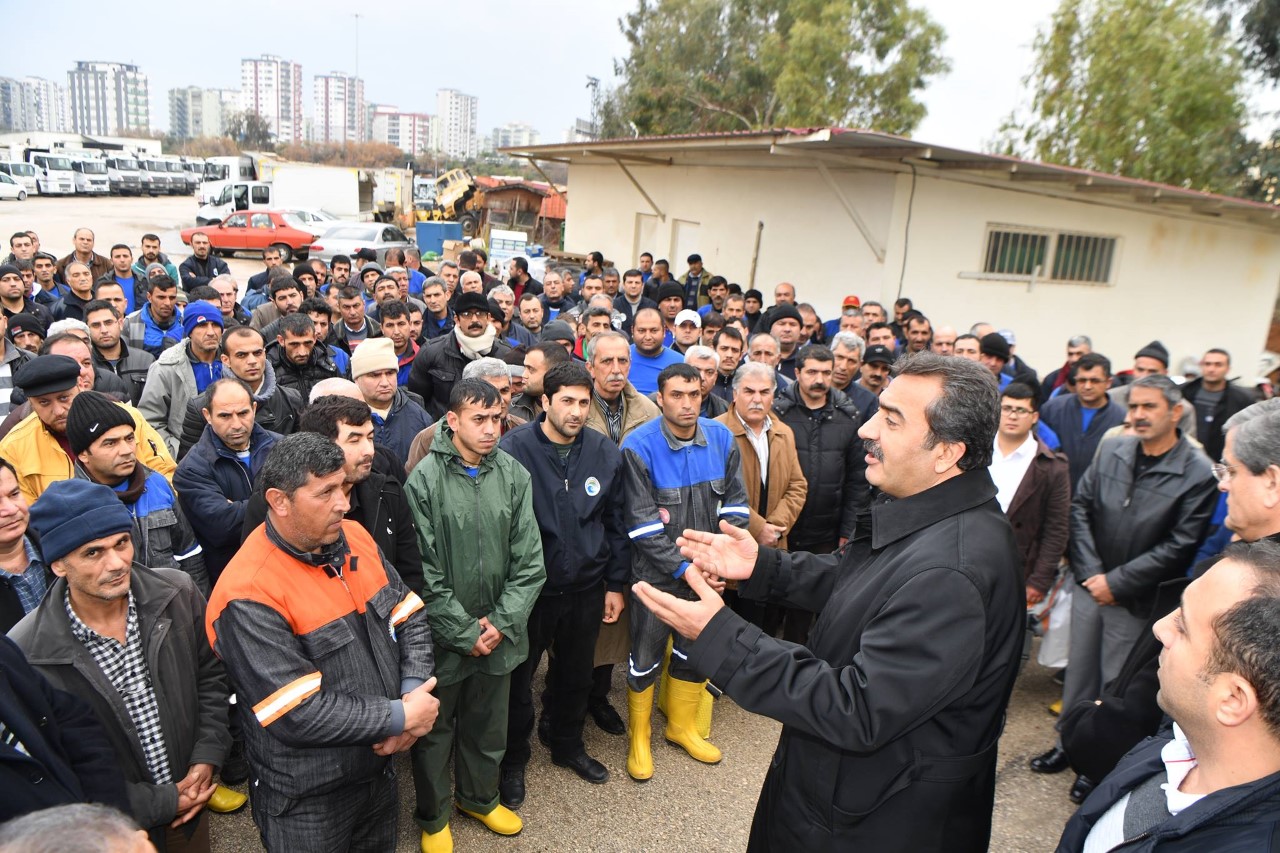 Başkan Çetin’den taşeron işçilere zam sözü
