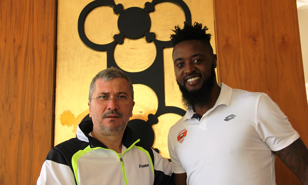 Itandje ve Vinicius Adanaspor'da