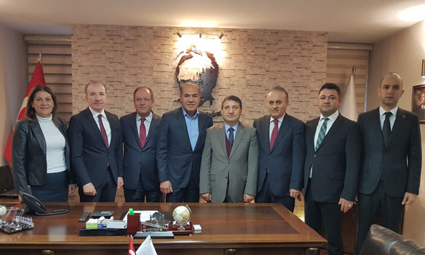 ASKİ'de devir teslim yapıldı