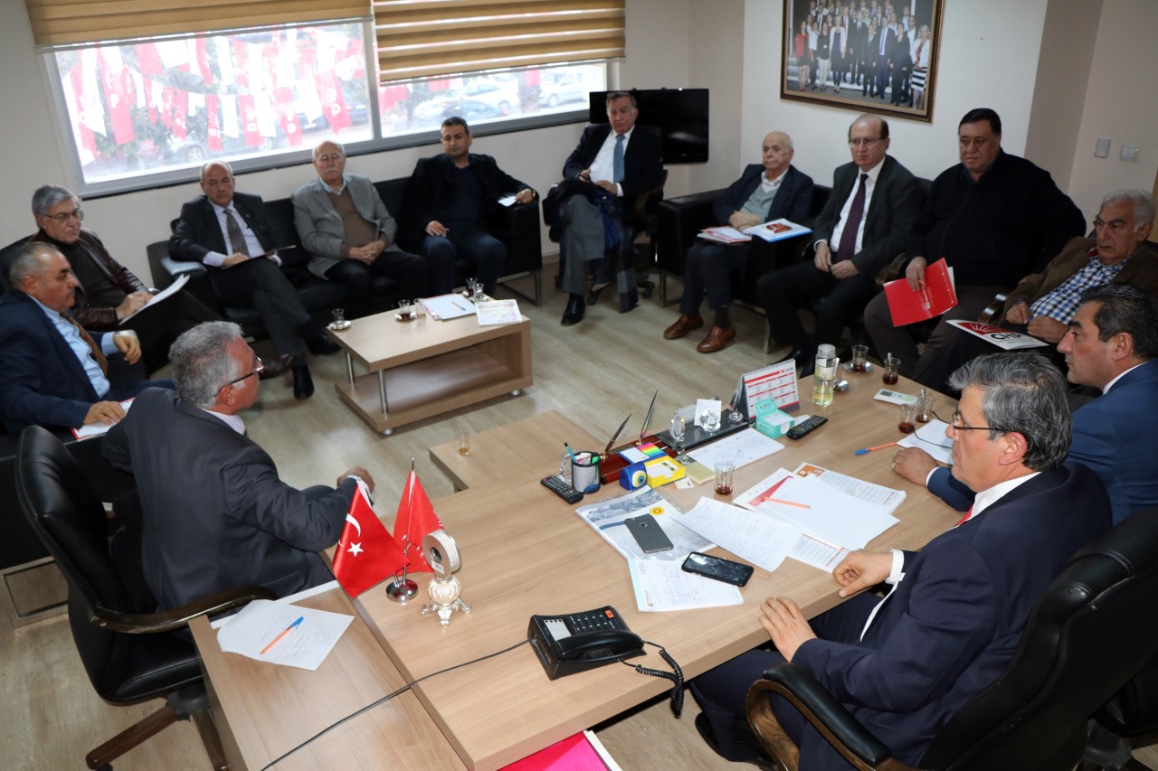 CHP’nin eski Adana il başkanları toplandı