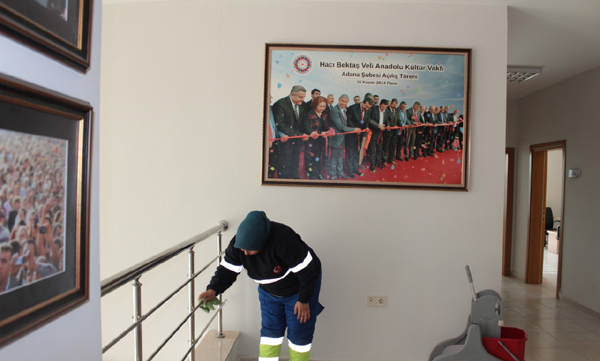Adana Büyükşehir cemevlerini de temizliyor