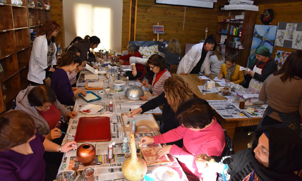 Başkan Sözlü, kadınlara ve gençlere yeni ufuklar açıyor
