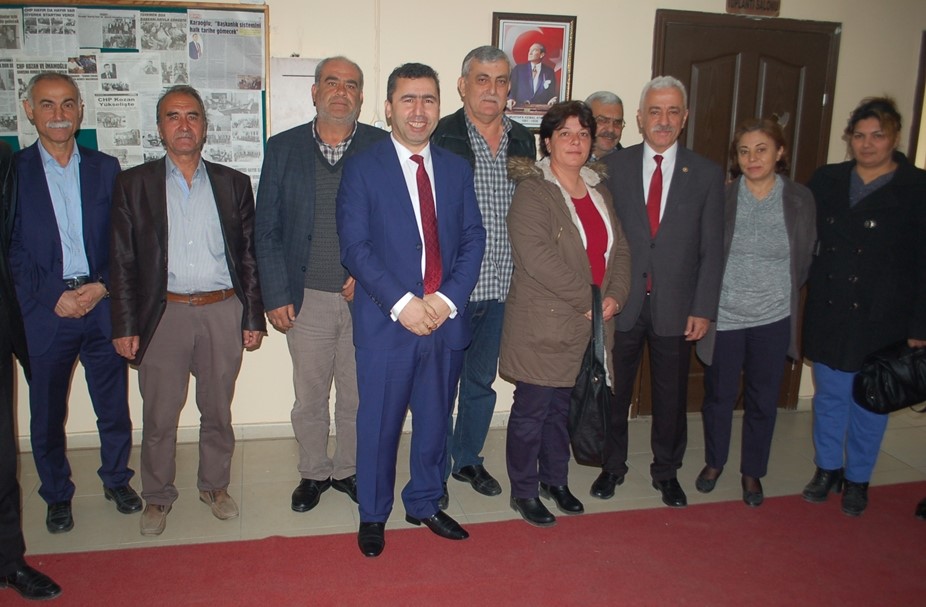 Özdiş, referandum çalışmalarını ilçelerde sürdürüyor