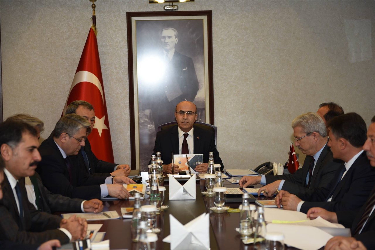 Vali Demirtaş, “Seçim Güvenliği” toplantısı yaptı