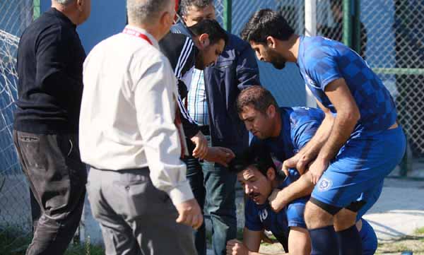 Liderin maçında olay
