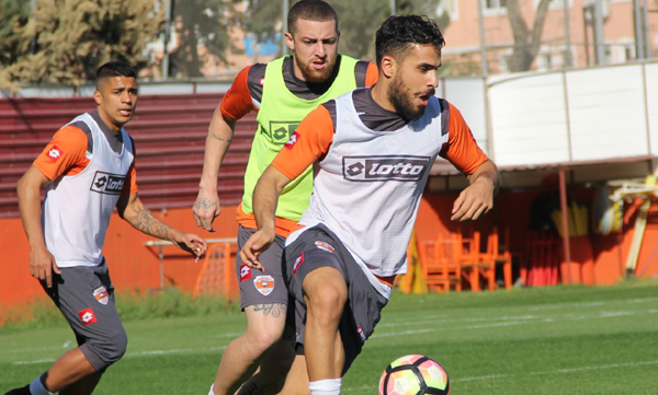 Kaplan Galatasaray’a hazırlanıyor