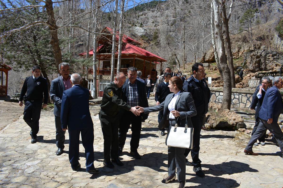 Obruk’ta muhtar buluşması