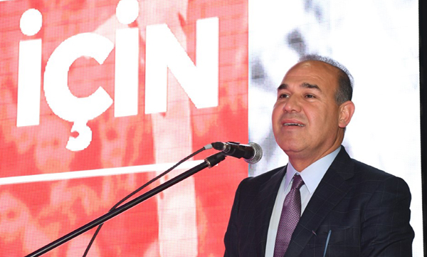 Sözlü: “Adana’nın yeri Lider’in yanı, sözü Lider’in sözüdür”