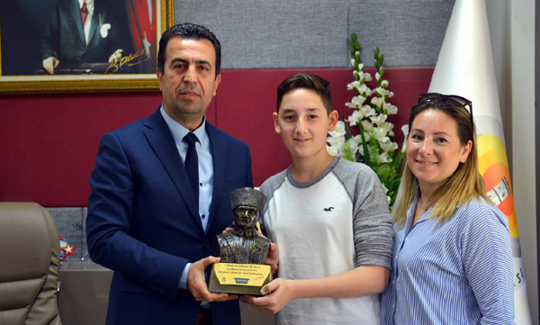 Viyanalı Türk kadınlarından örnek yardım
