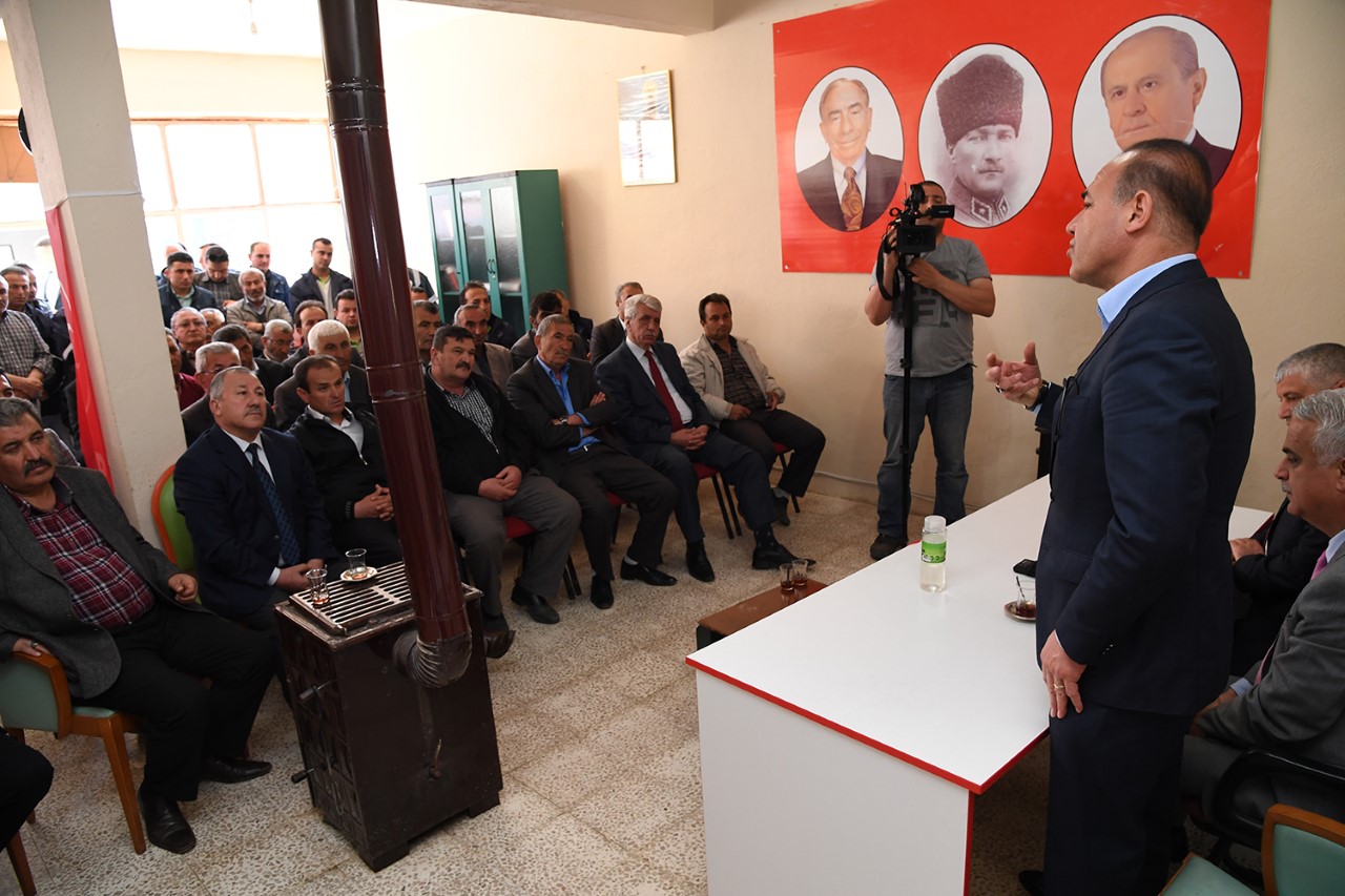 Sözlü referandum çalışmalarını kırsalda sürdürüyor