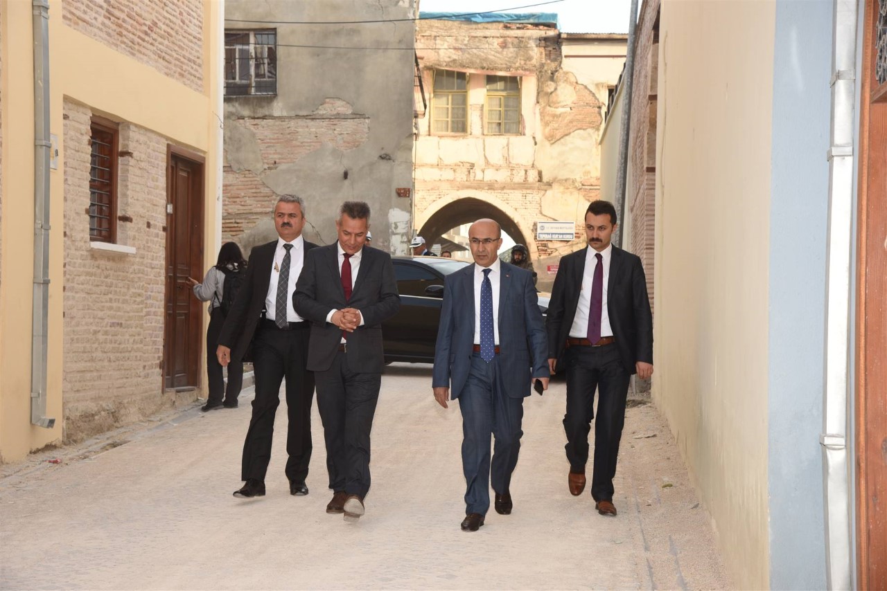 Vali Demirtaş, Tarihi Tepebağ Bölgesinde inceleme yaptı