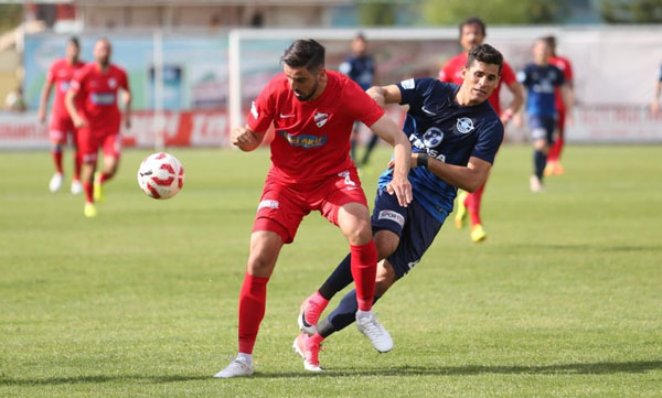 Adana Demirspor ateş hattında