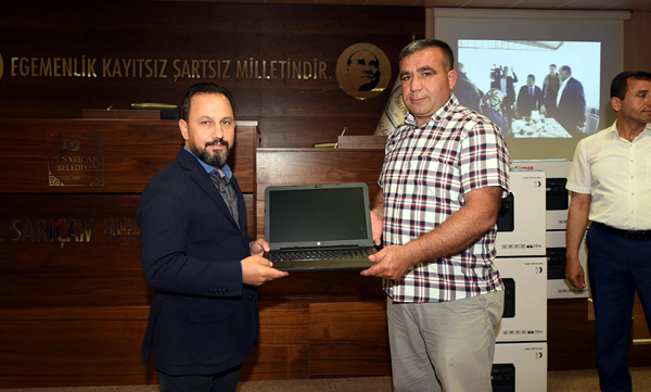 Sarıçam'dan muhtarlara bilgisayar
