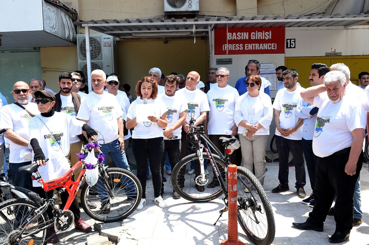Farkındalık İçin Yürüyüp Pedal Çevirdiler