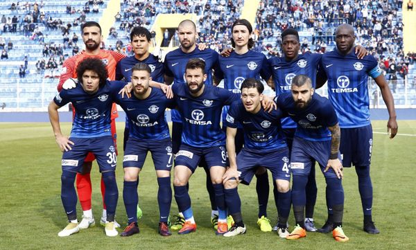 BU TAKIM DAĞILIYOR