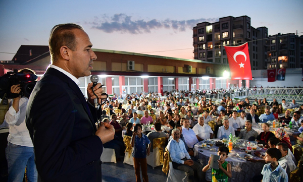 Sözlü, Ceyhan’da hemşerileriyle iftarda buluştu