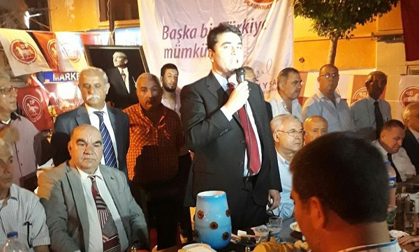 Demokrat Partililer iftarda buluştu