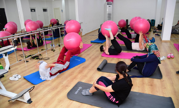 Spor ve dansla fazla kilolara veda ediyorlar