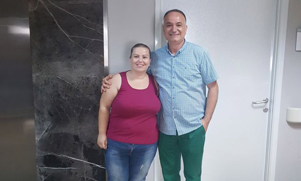 Tüp mide ameliyatıyla 9 günde 13 kilo verdi