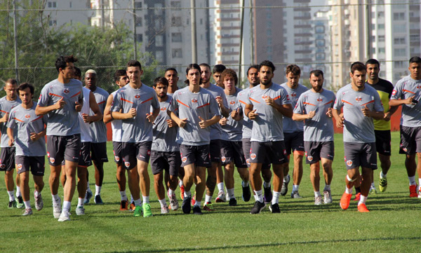 
KAPLAN'DAN ÇİFT İDMAN
