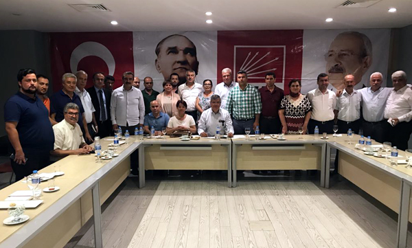 CHP Adana’da tek vücut