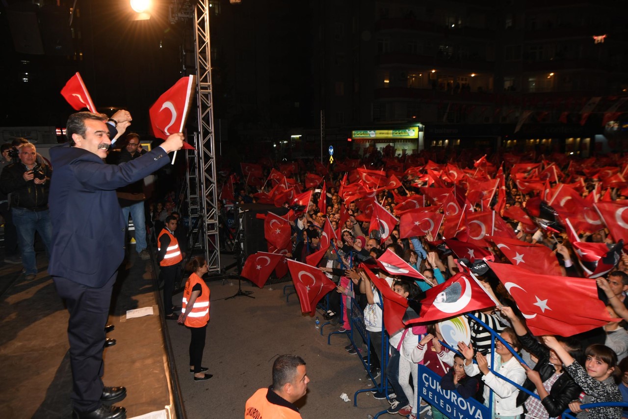 ÇUKUROVA’DAN ZAFER BAYRAMINDA HALKA AÇIK KONSER