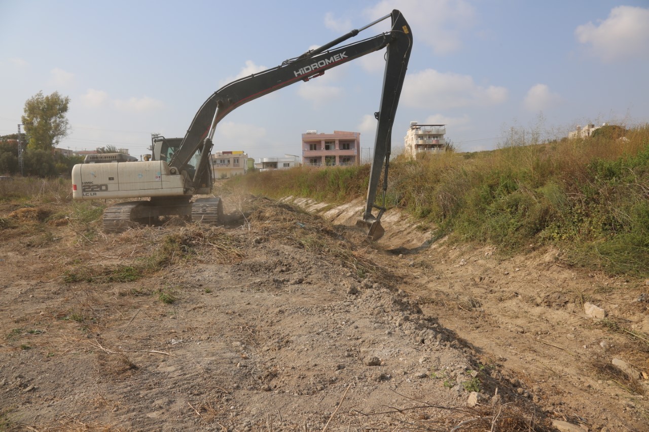 ASKİ, Dereleri Temizlemeye Devam Ediyor