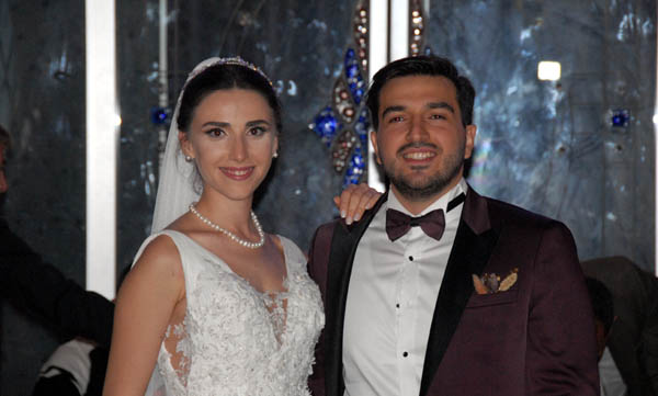 Doktor Mithat Kuşdemir oğlunu evlendirdi